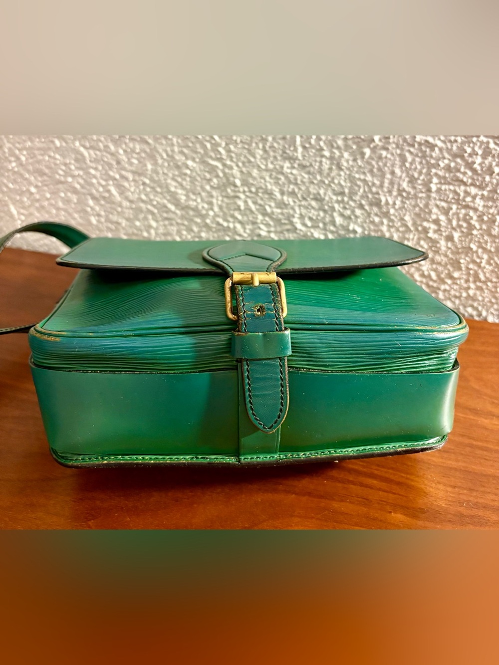 Auth Vintage Louis Vuitton Epi Leather Cartouchière MM Bag in Green - READ - Picture 7 of 16
